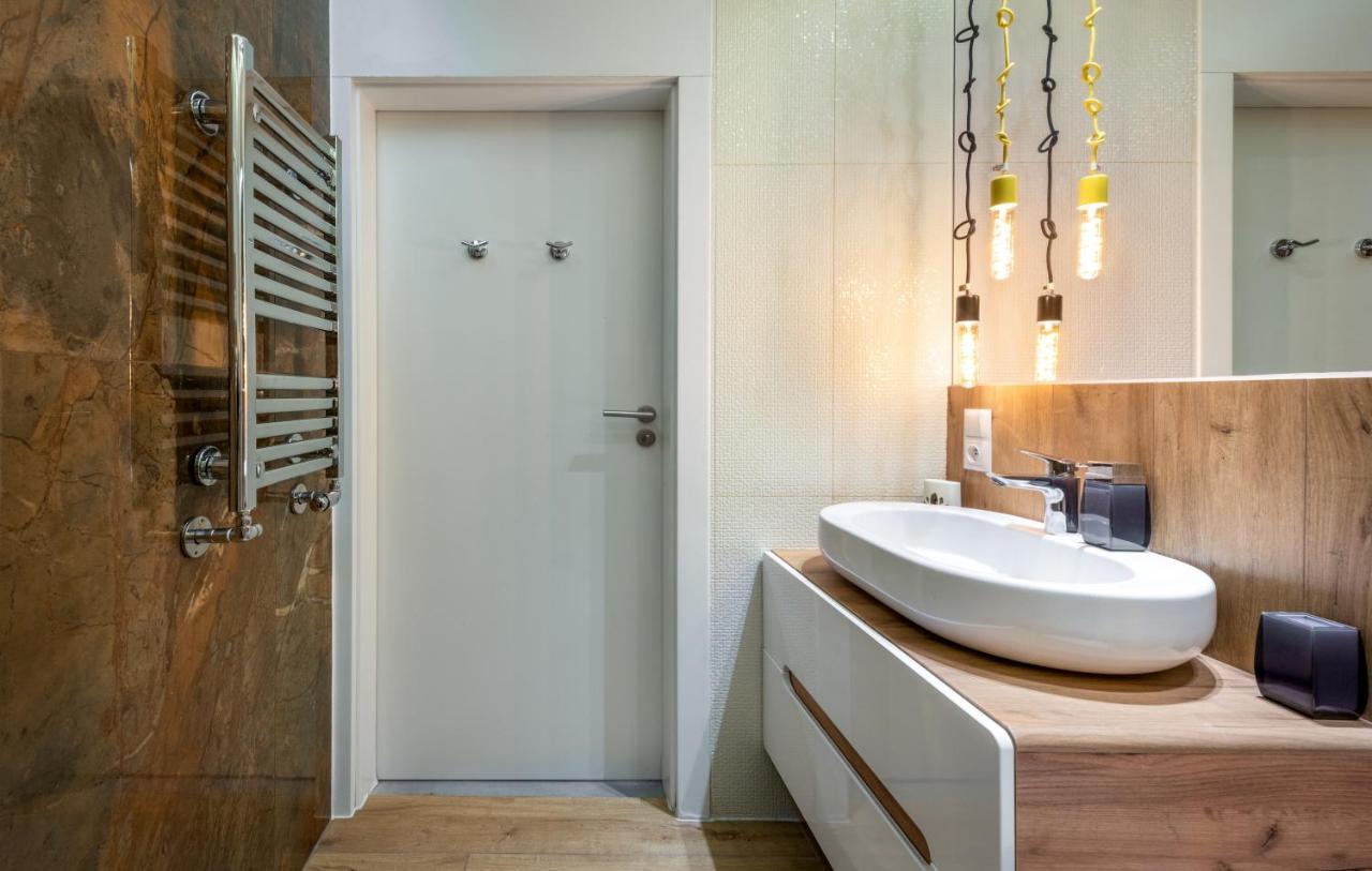 Premium Apartment For Jewish Quarter & Old Town Plus Pool คราคูฟ ภายนอก รูปภาพ